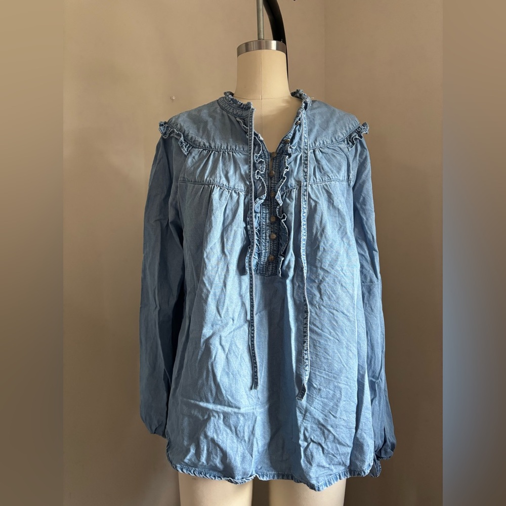Women's Blue Anthropologie Ruffled Denim Top